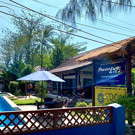 The Yoga Garden Hotel Gili Trawangan Exterior photo