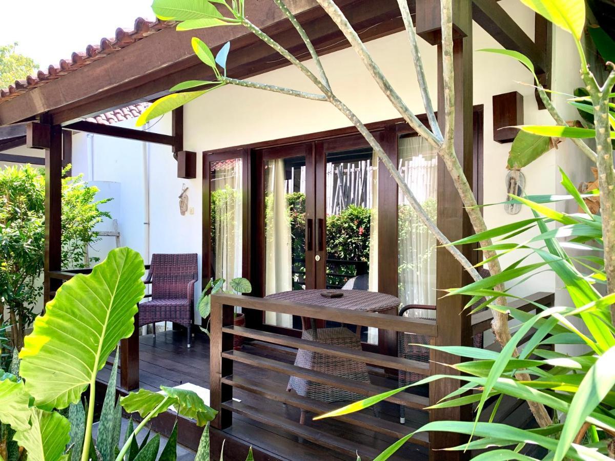 The Yoga Garden Hotel Gili Trawangan Exterior photo